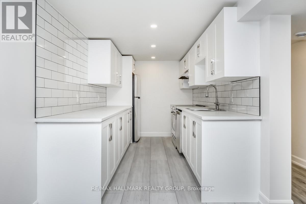 B - 848 Trojan Avenue, Ottawa, Ontario  K1K 2P9 - Photo 11 - X12865442