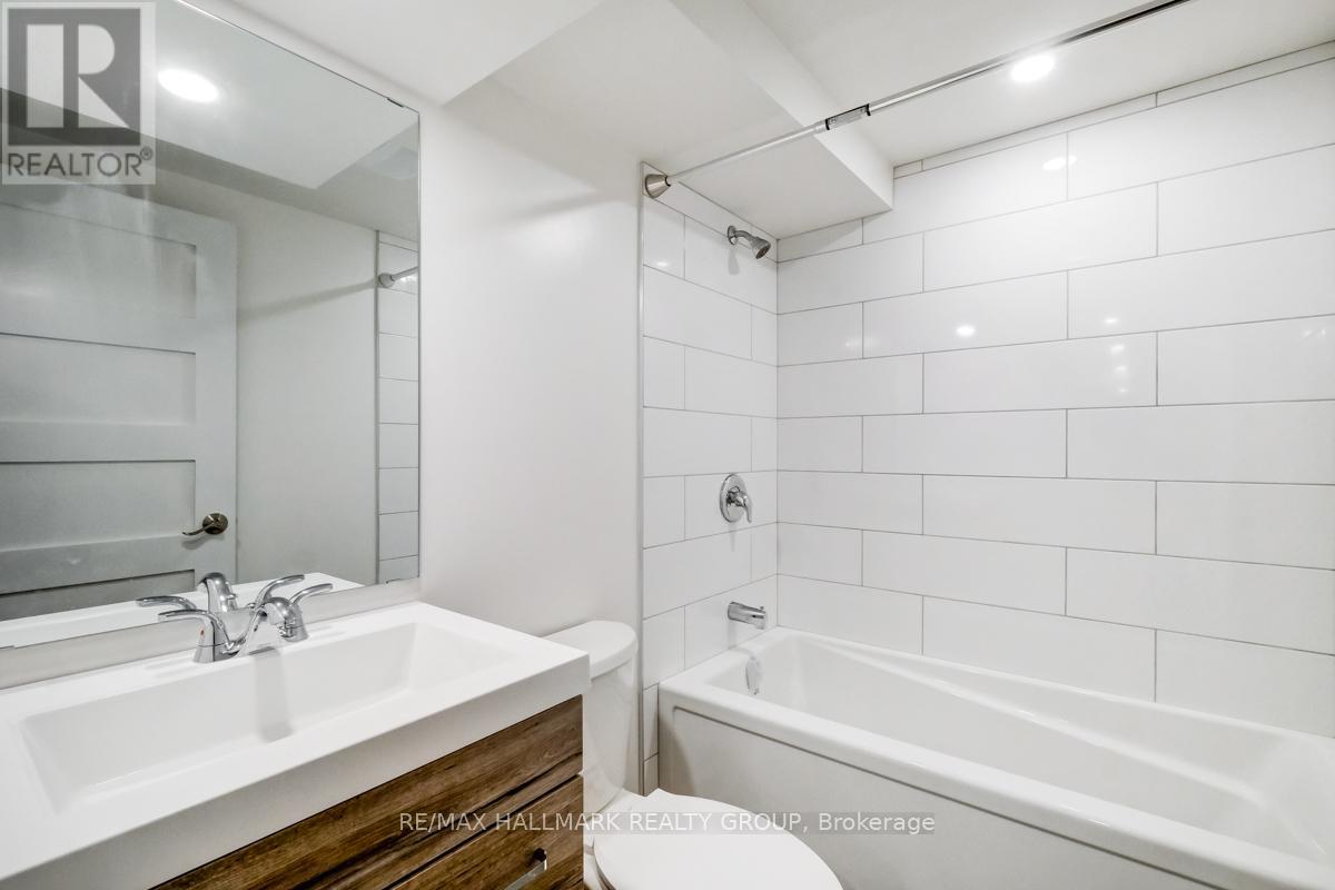 B - 848 Trojan Avenue, Ottawa, Ontario  K1K 2P9 - Photo 19 - X12865442