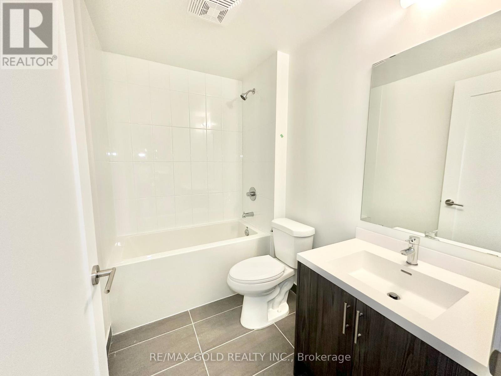 410 - 412 Silver Maple Road, Oakville, Ontario  L6H 7X8 - Photo 27 - W12864254