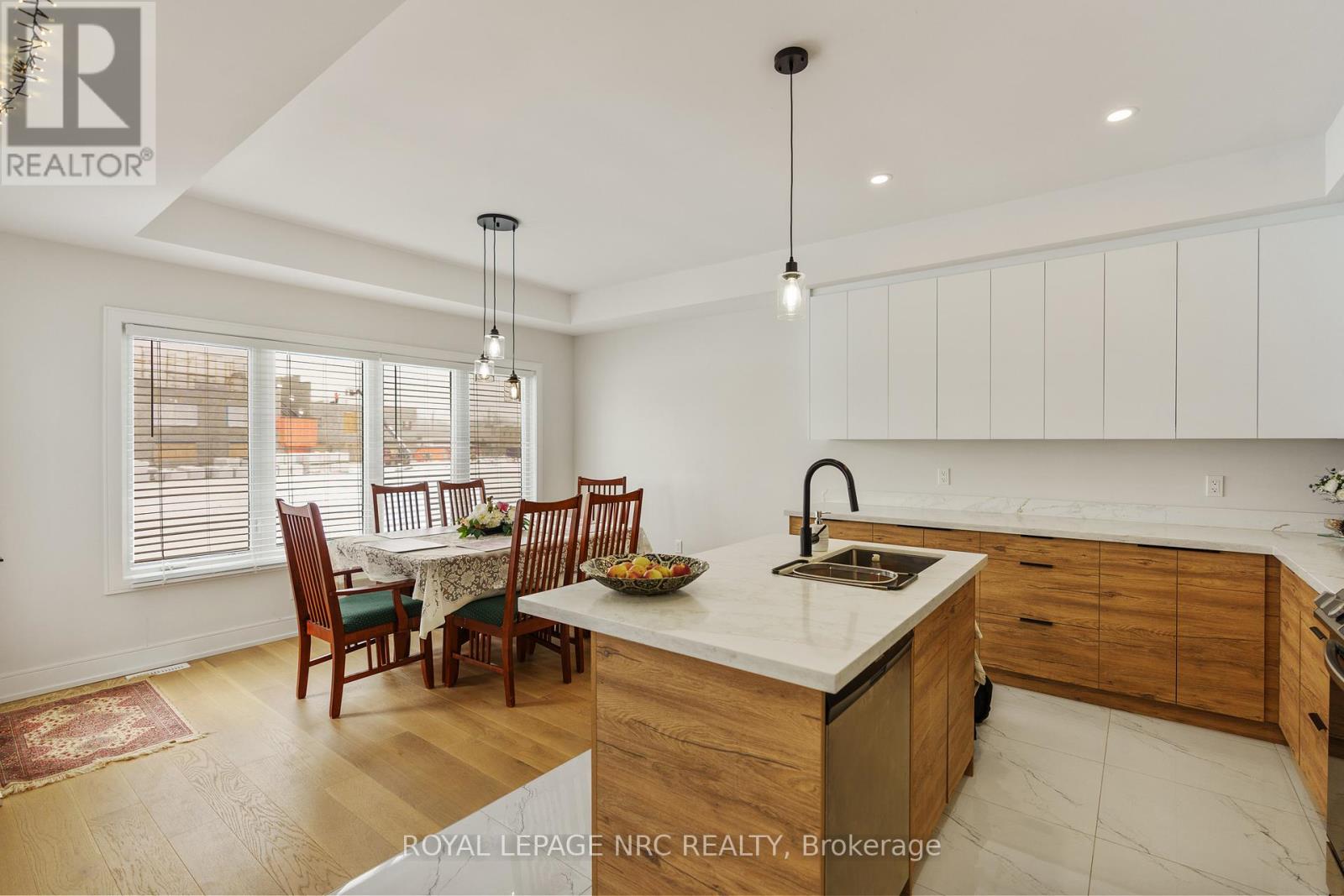 7384 Splendour Drive, Niagara Falls, Ontario  L2H 3V8 - Photo 11 - X12865344