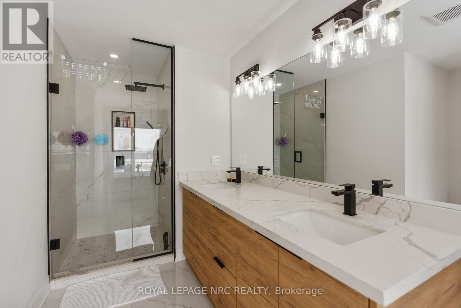 7384 Splendour Drive, Niagara Falls, Ontario  L2H 3V8 - Photo 19 - X12865344