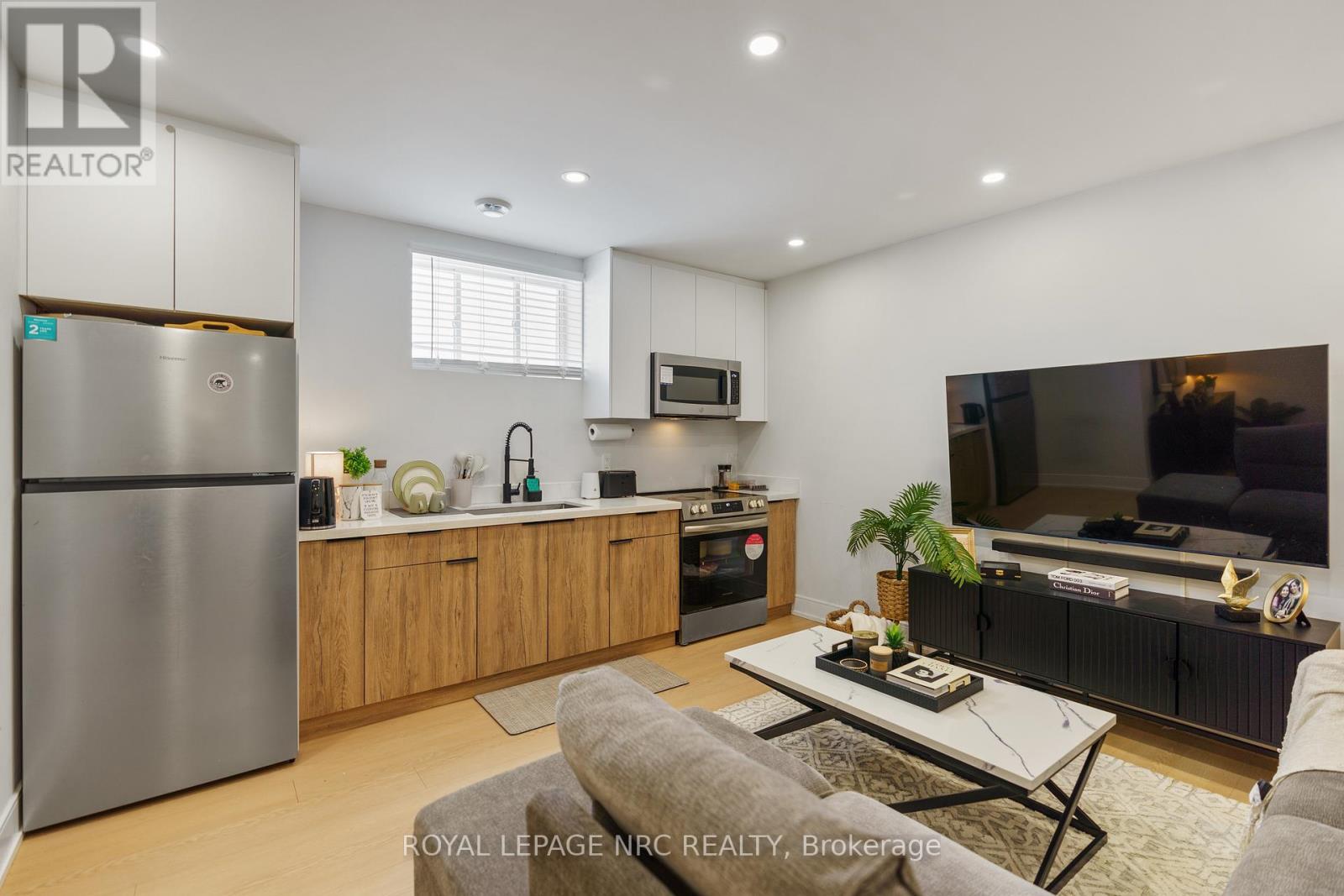 7384 Splendour Drive, Niagara Falls, Ontario  L2H 3V8 - Photo 26 - X12865344