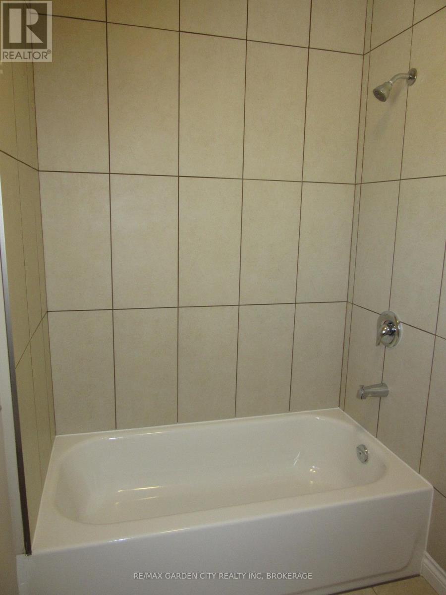 11981 Morris Road, Niagara Falls, Ontario  L3B 5N4 - Photo 14 - X12865516