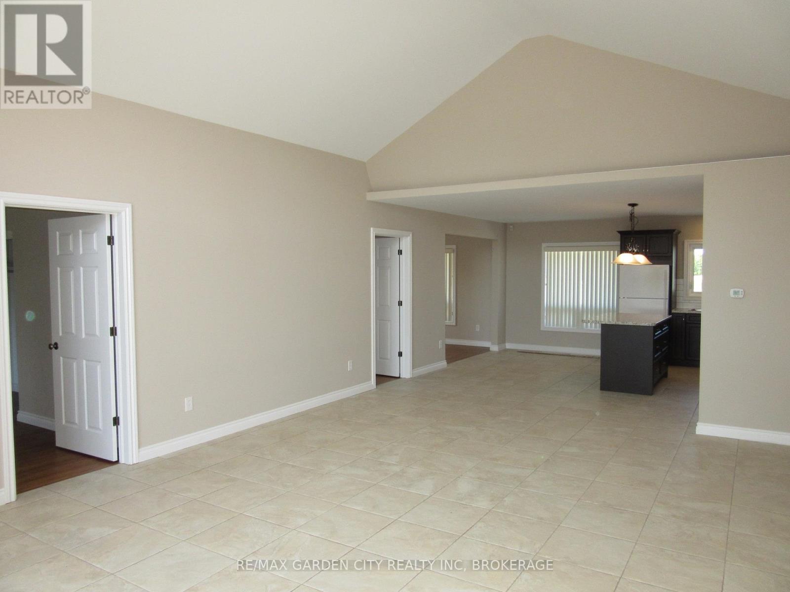 11981 Morris Road, Niagara Falls, Ontario  L3B 5N4 - Photo 15 - X12865516