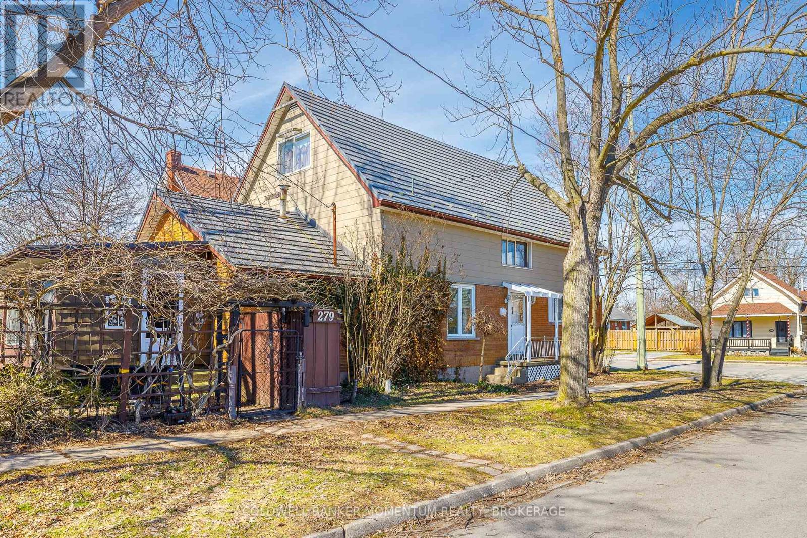 279 Gilmore Road, Fort Erie, Ontario  L2A 2M7 - Photo 3 - X12865580