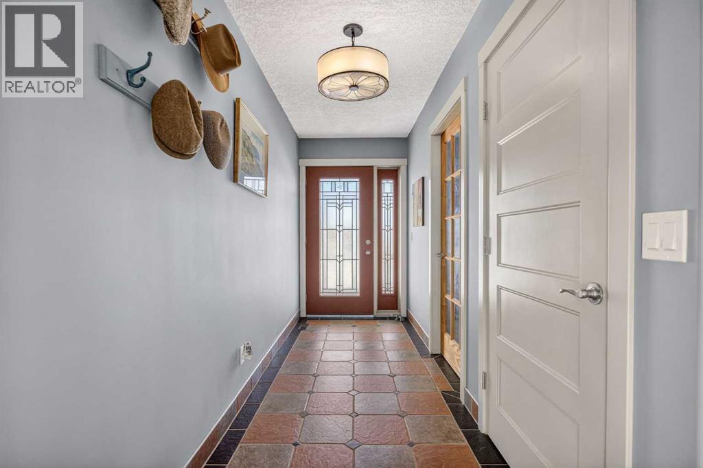 417 Frederick Avenue W, Standard, Alberta  T0J 3G0 - Photo 4 - A2283960