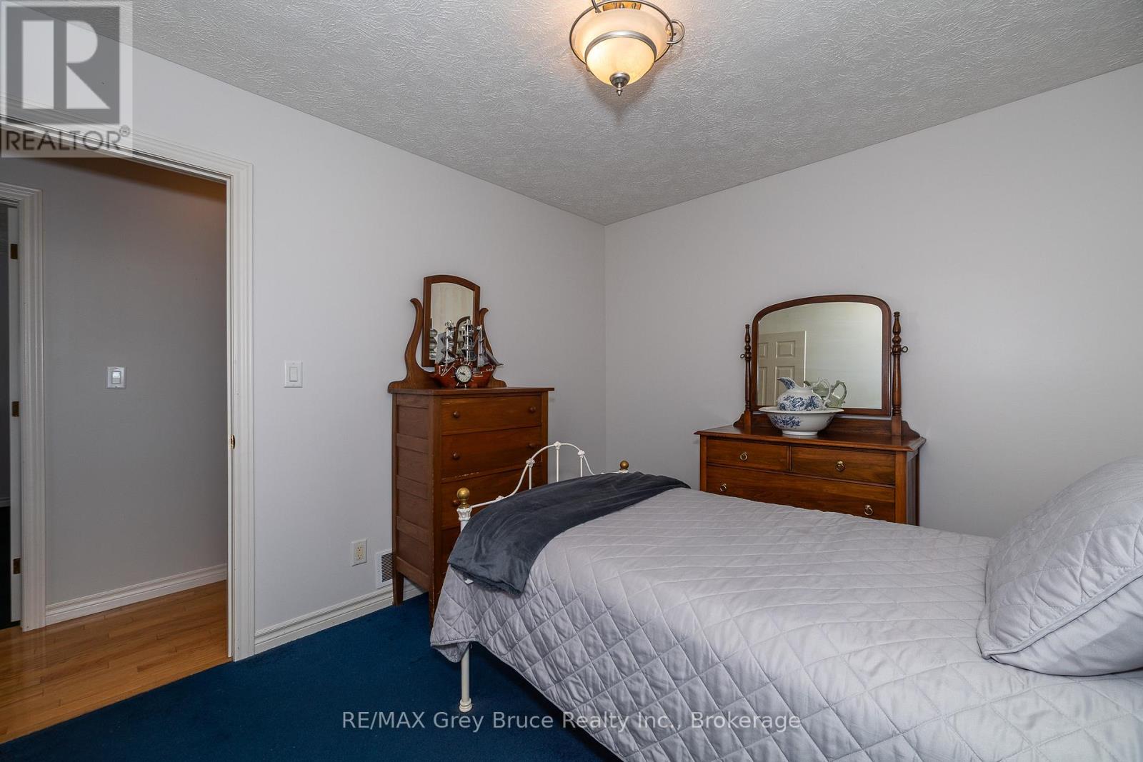 200050 10 Side Road, Georgian Bluffs, Ontario  N0H 2K0 - Photo 20 - X12865548