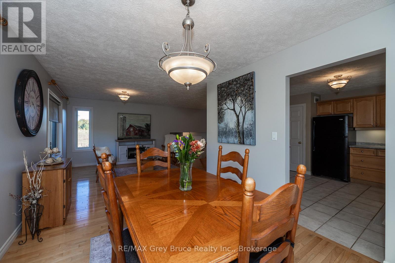 200050 10 Side Road, Georgian Bluffs, Ontario  N0H 2K0 - Photo 25 - X12865548