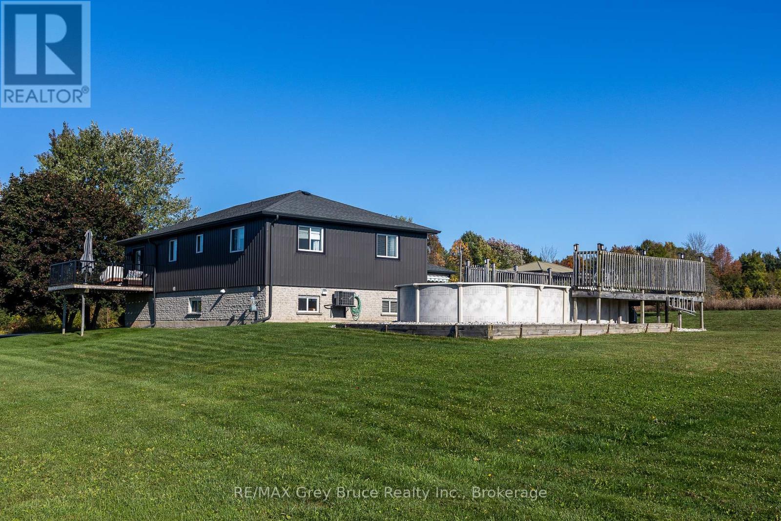 200050 10 Side Road, Georgian Bluffs, Ontario  N0H 2K0 - Photo 42 - X12865548