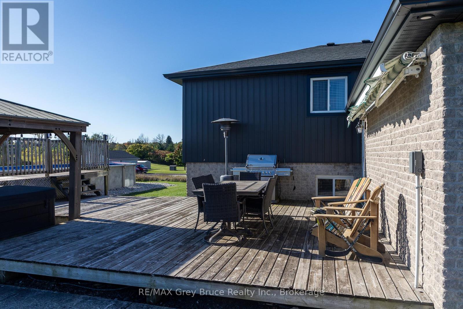 200050 10 Side Road, Georgian Bluffs, Ontario  N0H 2K0 - Photo 45 - X12865548