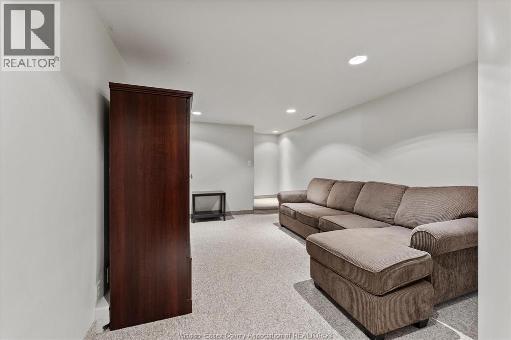2905 Glenwood, Windsor, Ontario  N9E 2X7 - Photo 30 - 26004950