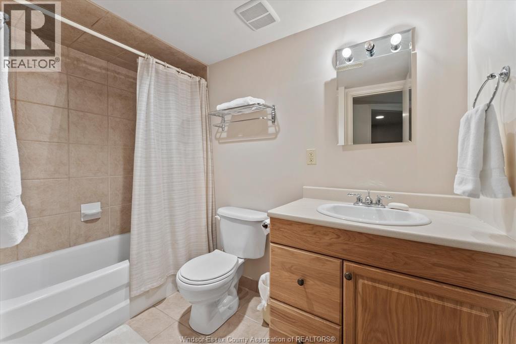 2905 Glenwood, Windsor, Ontario  N9E 2X7 - Photo 32 - 26004950