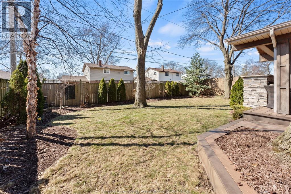 2905 Glenwood, Windsor, Ontario  N9E 2X7 - Photo 38 - 26004950