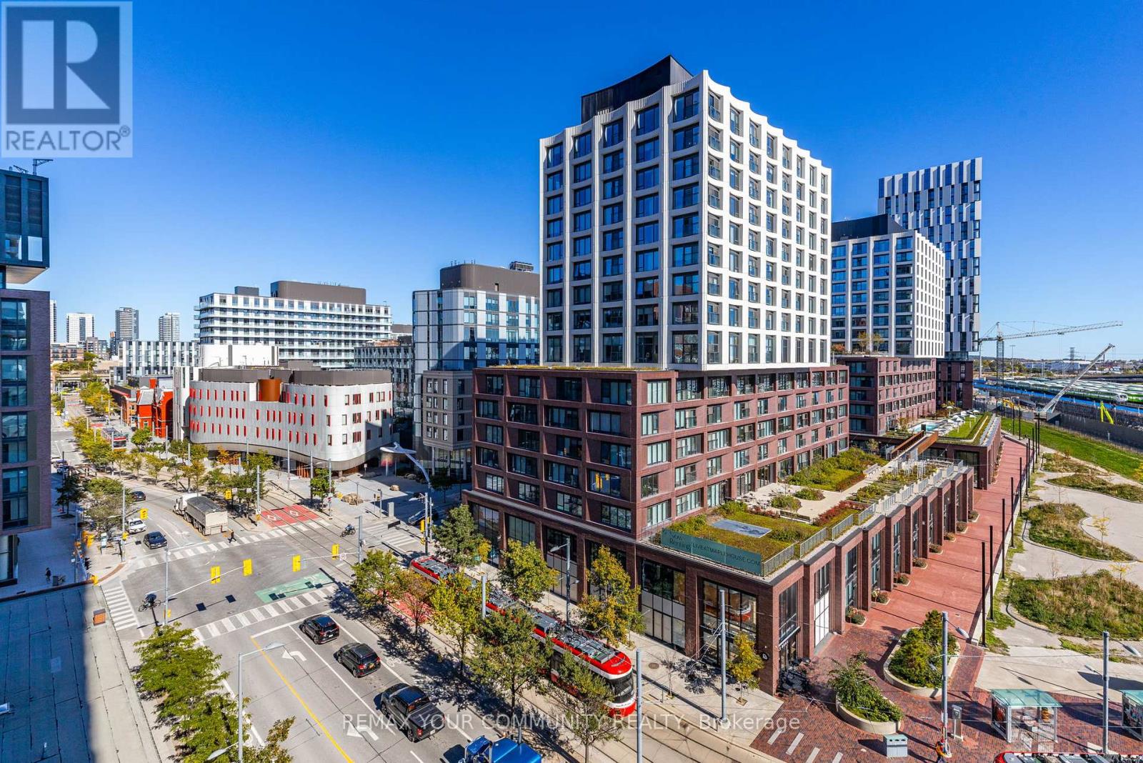 2106 - 390 CHERRY STREET, Toronto, Ontario