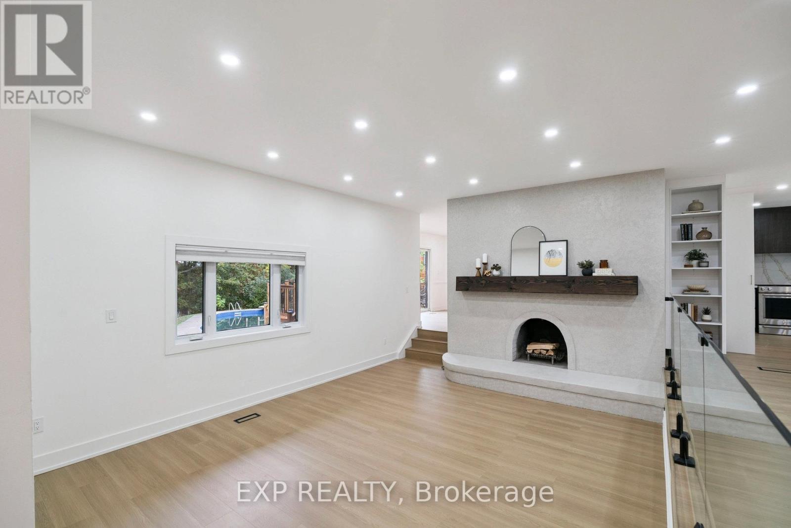 1083 Line 15 N, Oro-Medonte, Ontario  L3V 8J1 - Photo 6 - S12677940