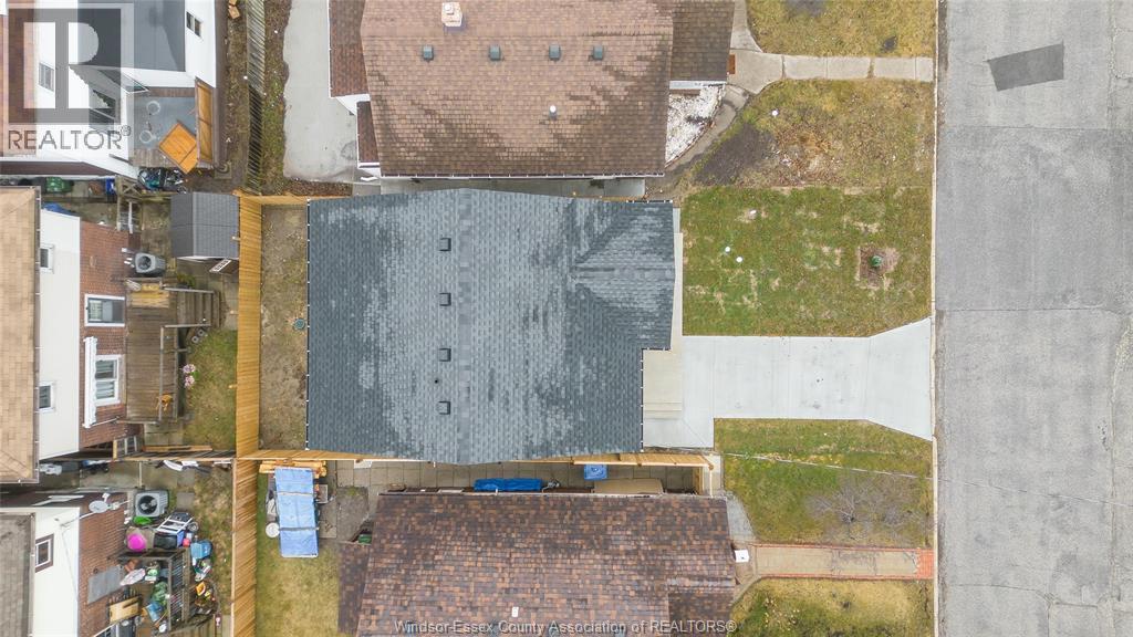 1156 Wellington Avenue, Windsor, Ontario  N9A 5K1 - Photo 2 - 26004928