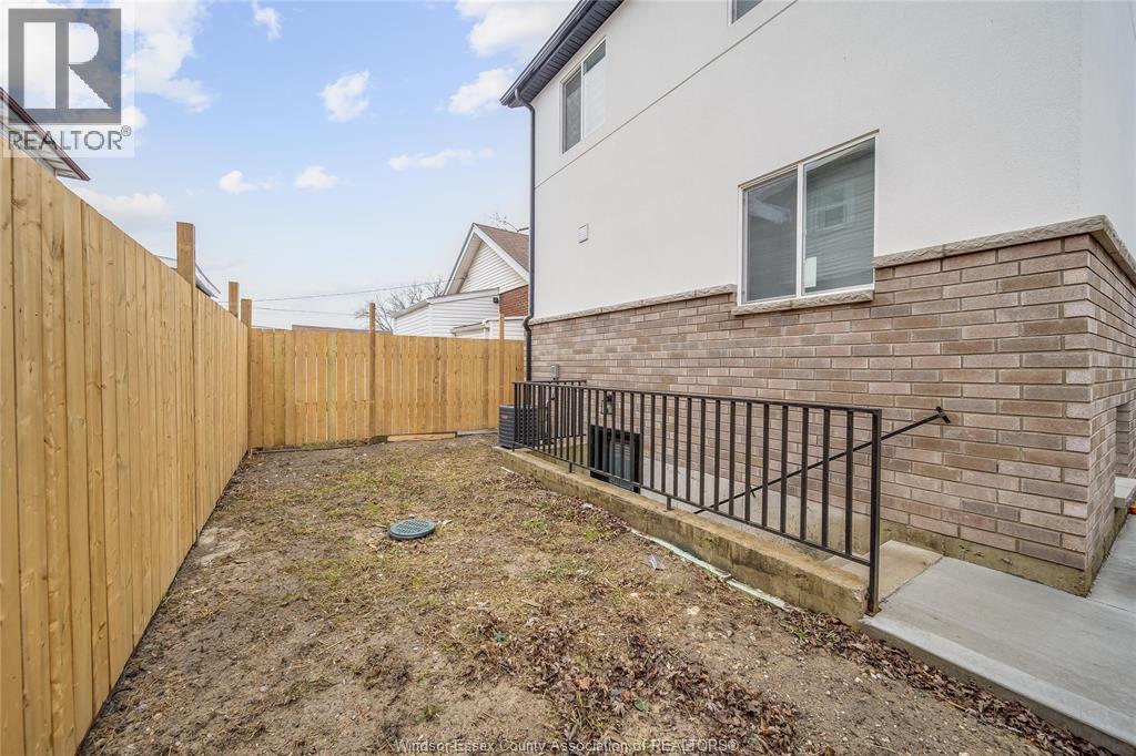1156 Wellington Avenue, Windsor, Ontario  N9A 5K1 - Photo 37 - 26004928