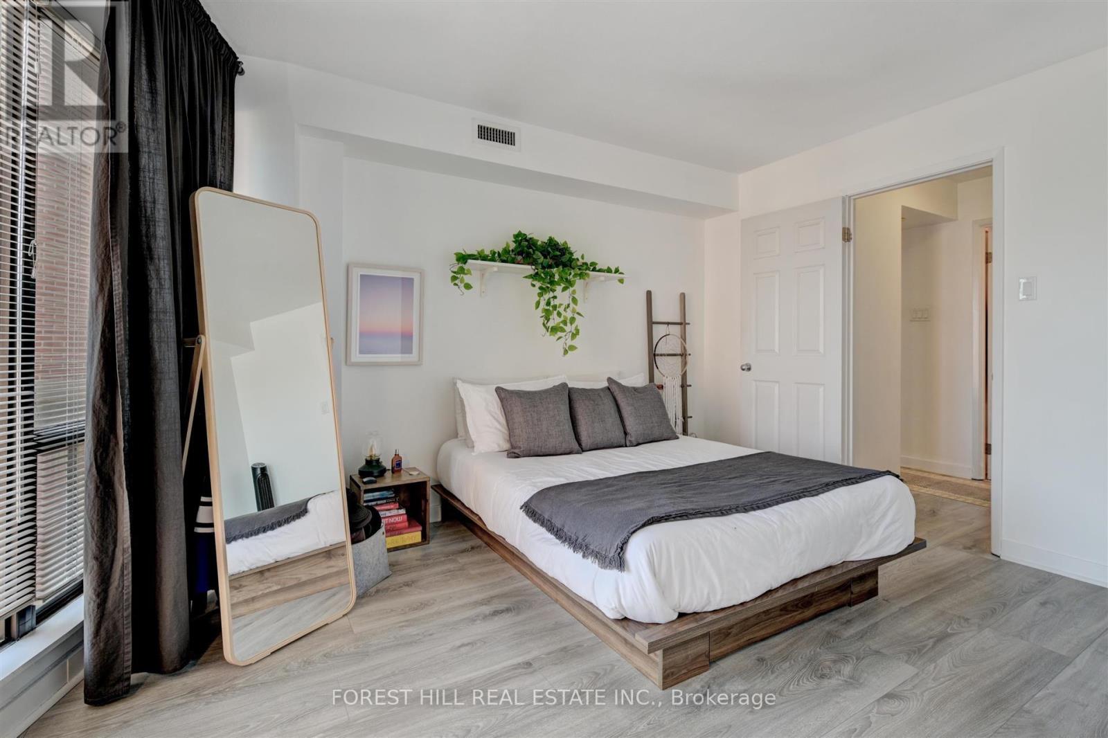 509 - 456 COLLEGE STREET Toronto (Palmerston-Little Italy), ON M6G 4A3