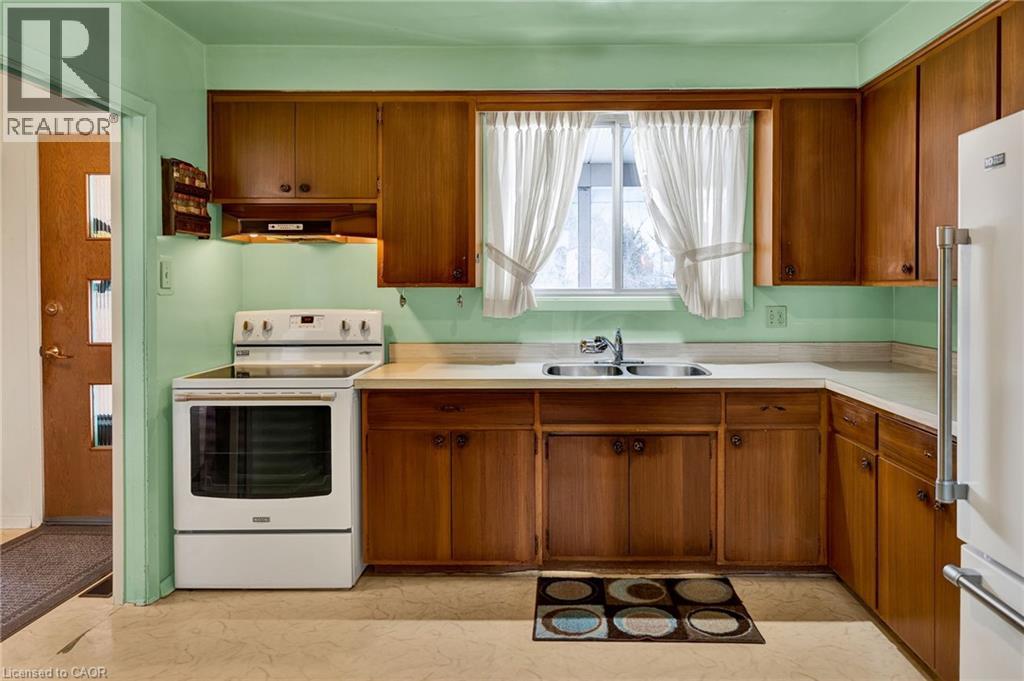 396 Fischer Hallman Road, Kitchener, Ontario  N2M 4Y1 - Photo 5 - 40810766