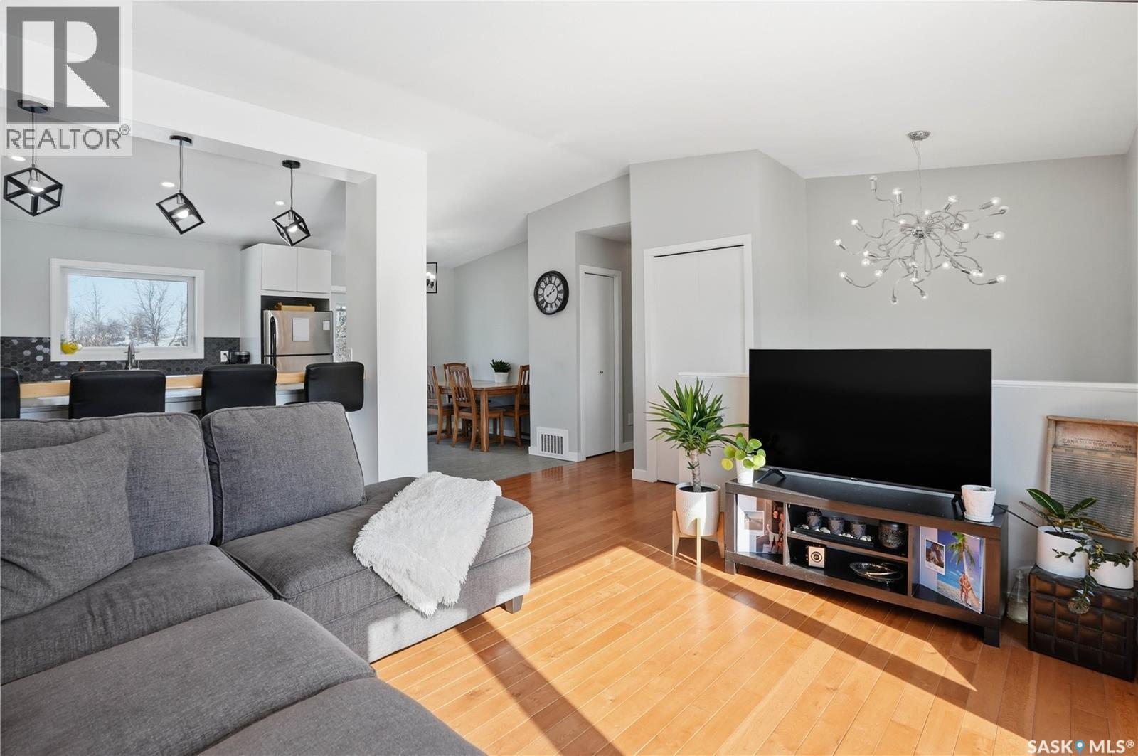 Street 302 Assiniboia Street, Balgonie, Saskatchewan  S0G 0E0 - Photo 9 - SK030061