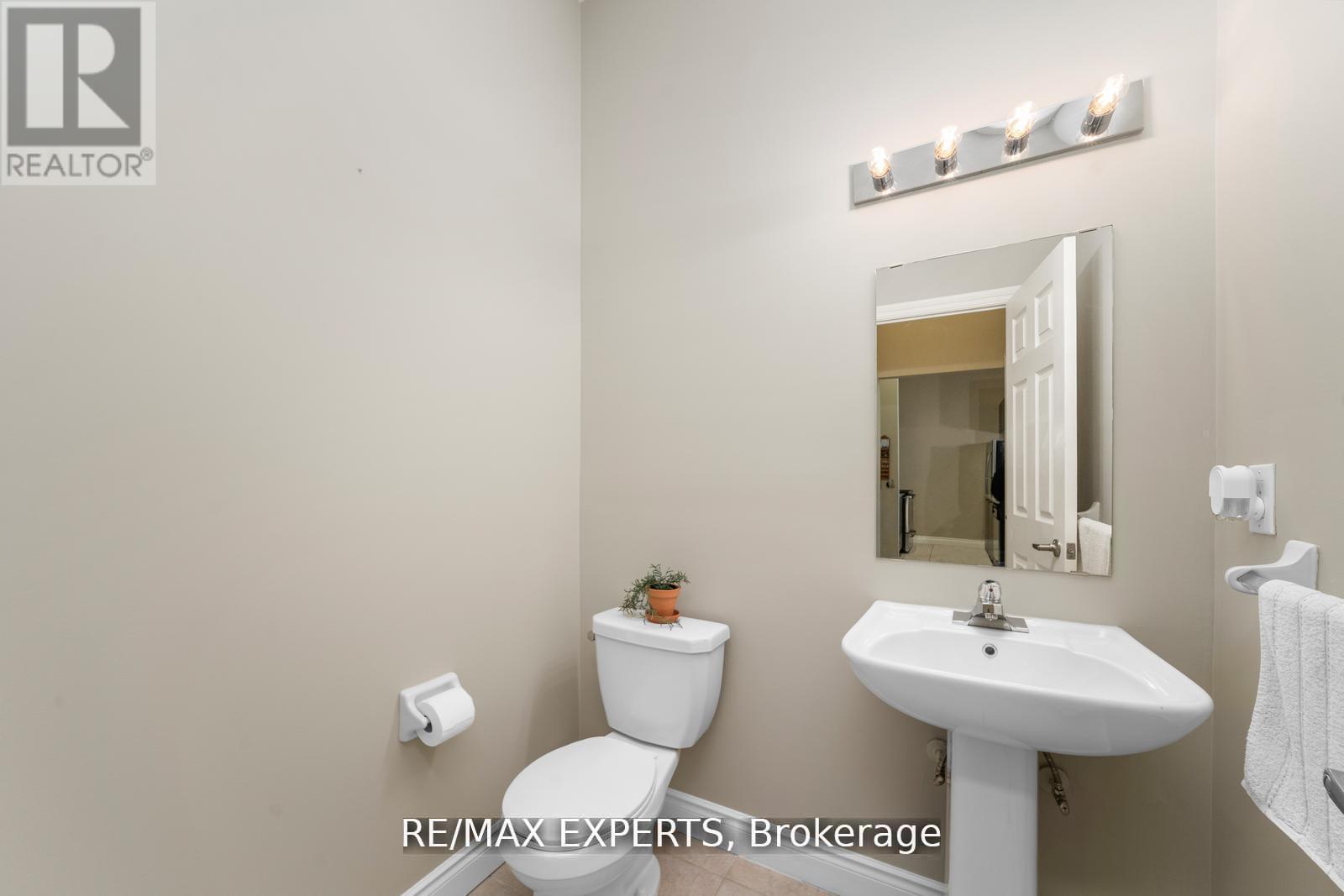 105 - 10211 Keele Street, Vaughan (Maple), Ontario  L6A 4R7 - Photo 18 - N12865408