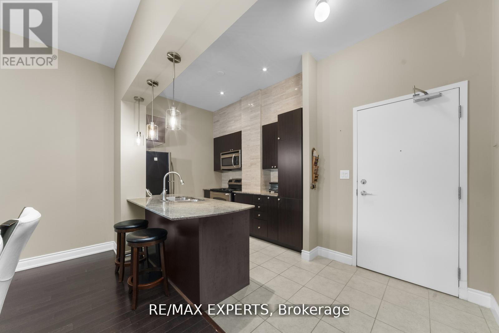 105 - 10211 Keele Street, Vaughan (Maple), Ontario  L6A 4R7 - Photo 7 - N12865408