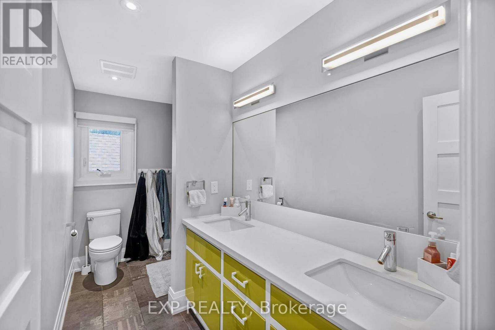 17 Chamberlain Court, King (Nobleton), Ontario  L0G 1N0 - Photo 26 - N12865530