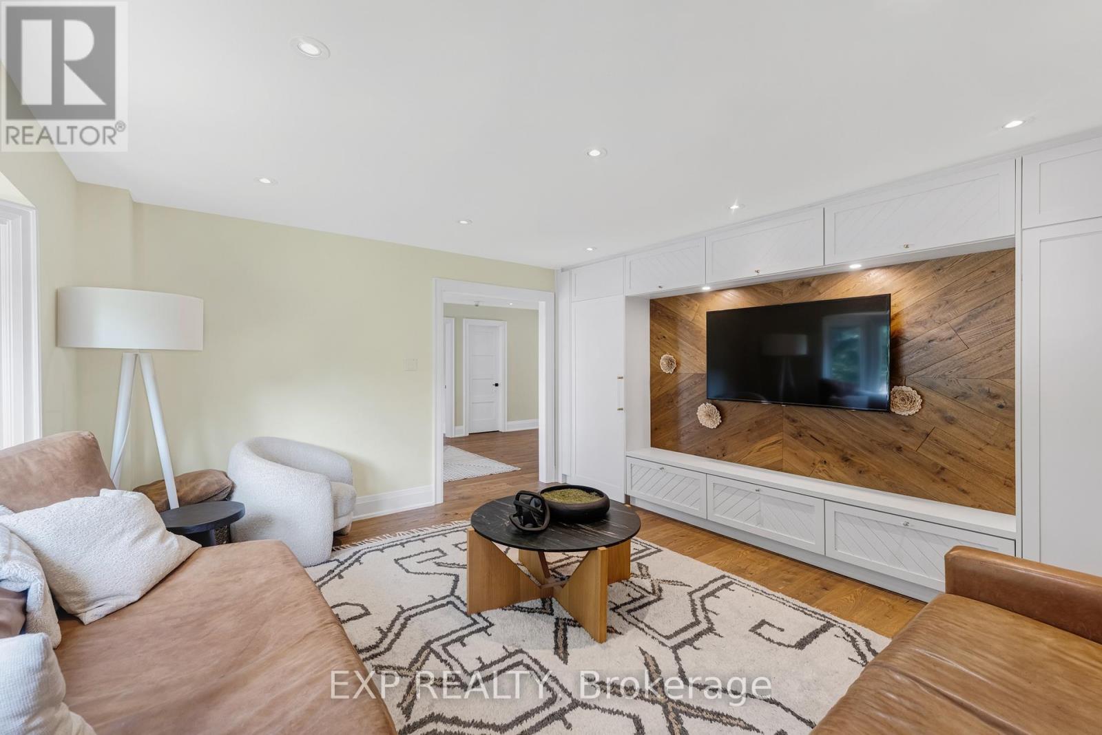 17 Chamberlain Court, King (Nobleton), Ontario  L0G 1N0 - Photo 7 - N12865530