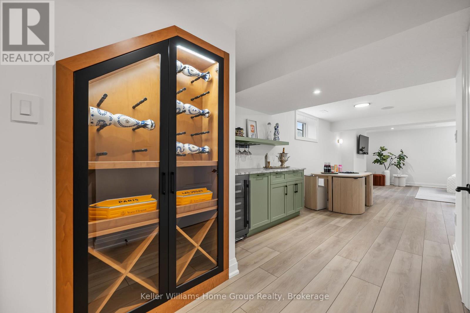 25 Halls Drive, Centre Wellington, Ontario  N0B 1S0 - Photo 37 - X12084257