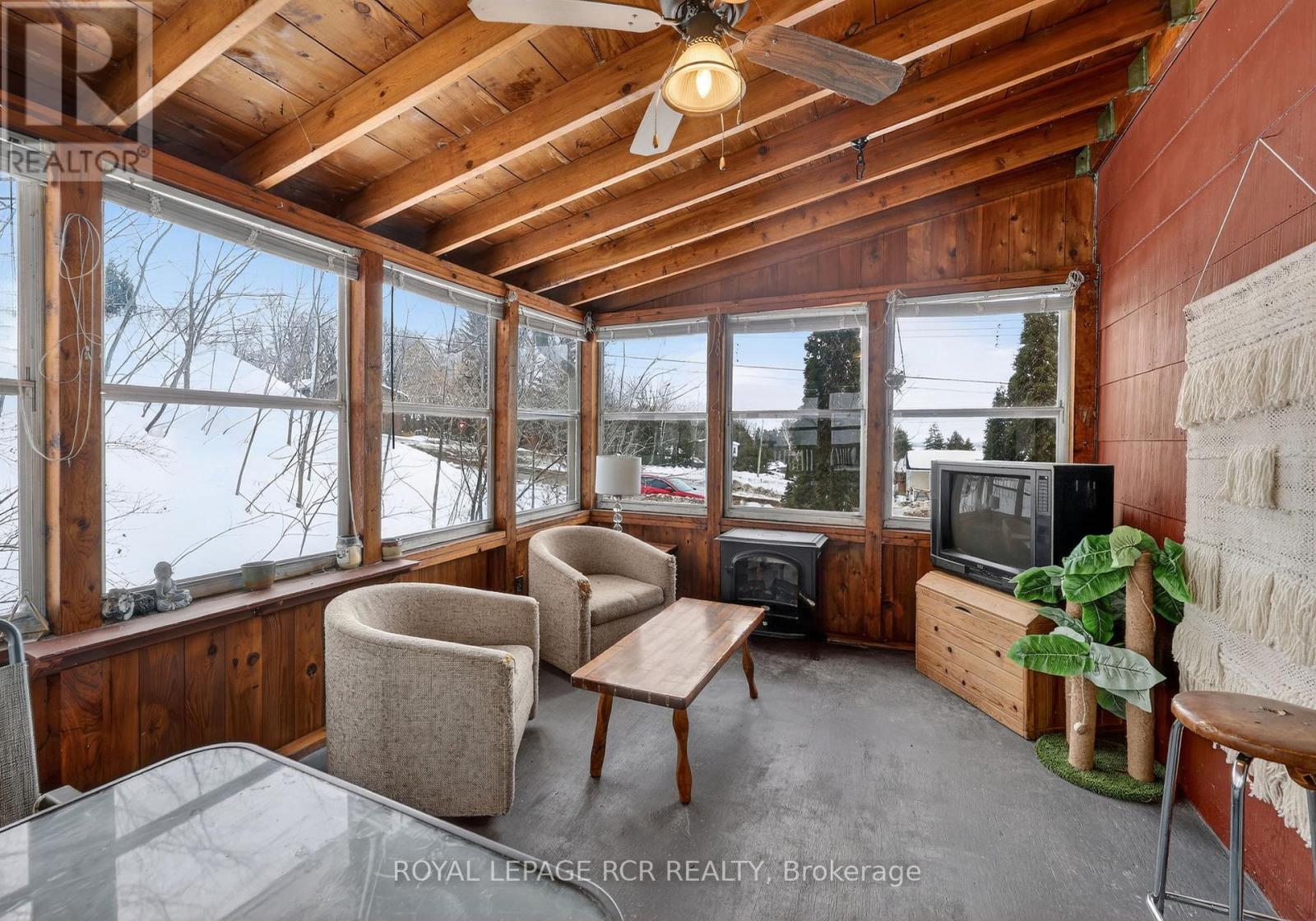 75 Hazel Street, Tay (Waubaushene), Ontario  L0K 2C0 - Photo 11 - S12865228