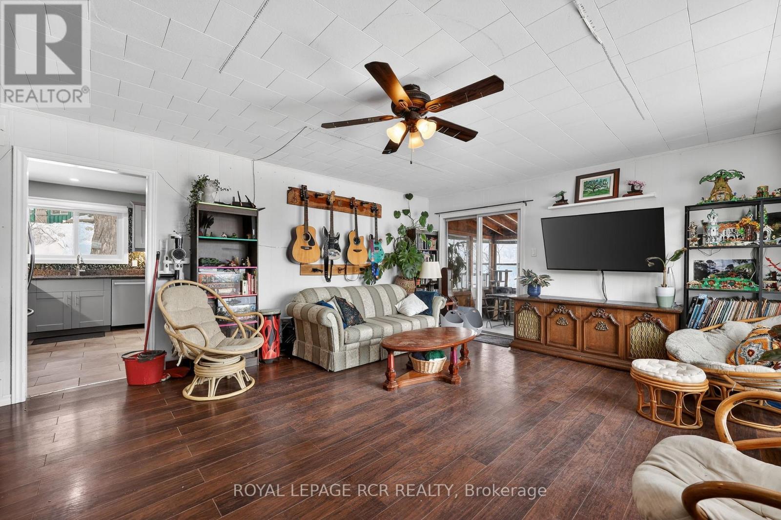 75 Hazel Street, Tay (Waubaushene), Ontario  L0K 2C0 - Photo 2 - S12865228