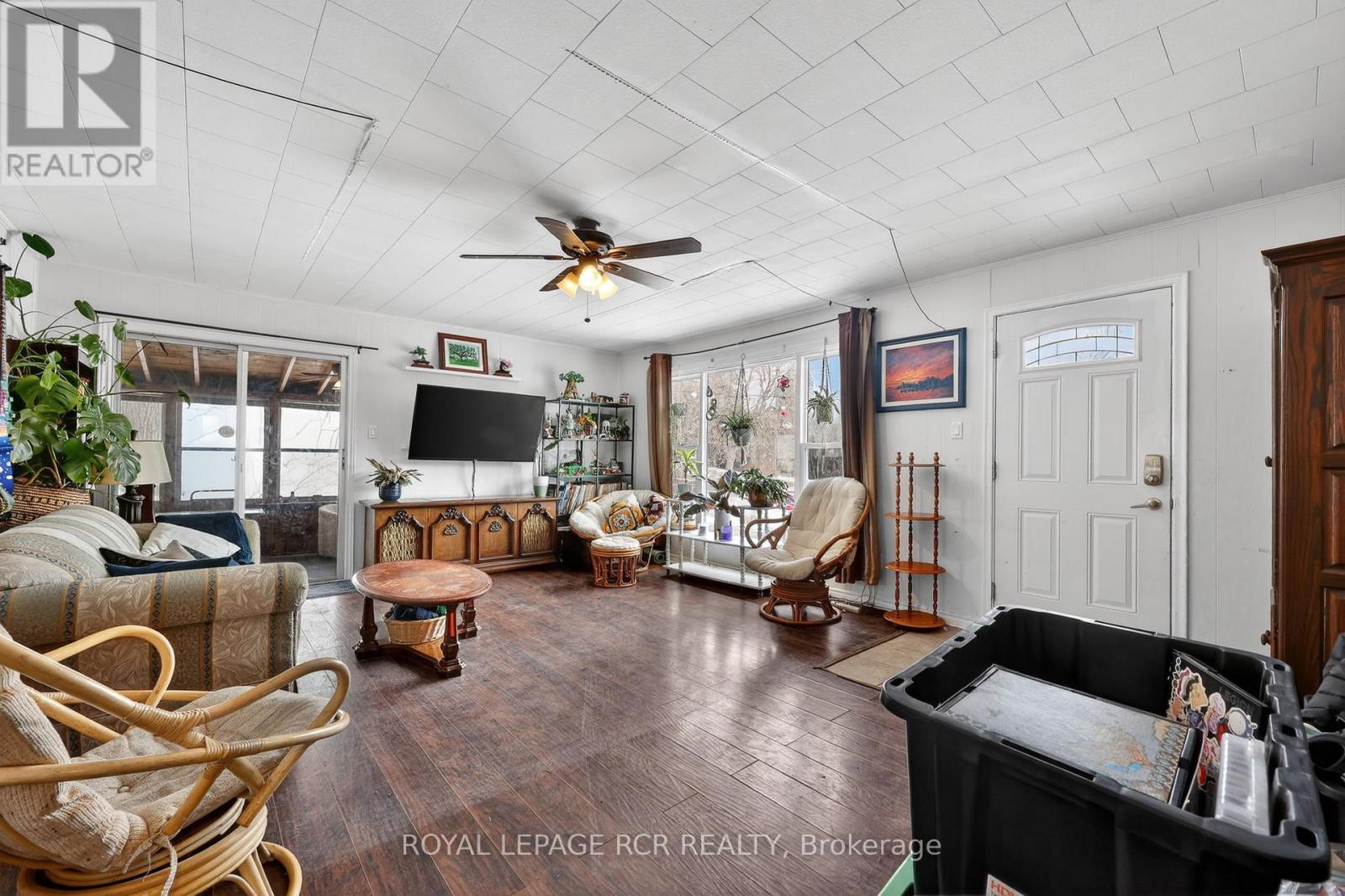 75 Hazel Street, Tay (Waubaushene), Ontario  L0K 2C0 - Photo 3 - S12865228