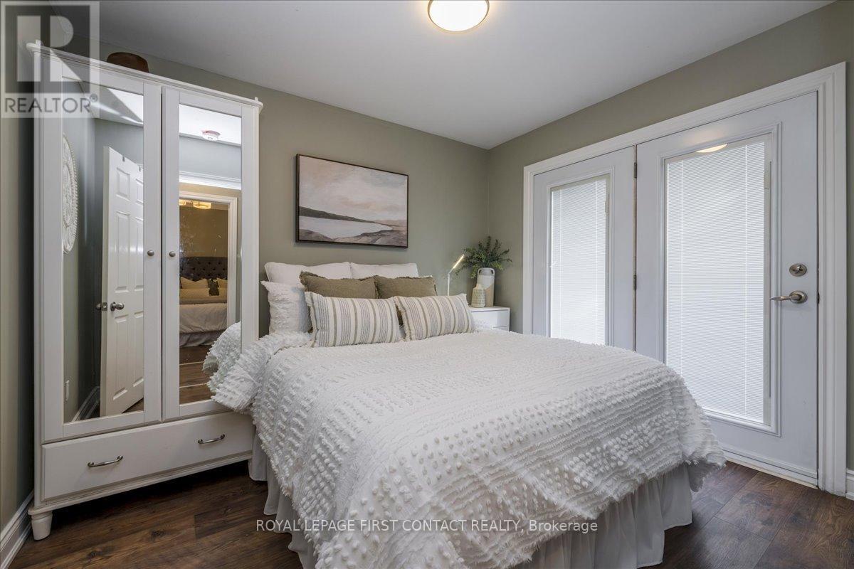 159 Codrington Street, Barrie (Codrington), Ontario  L4M 1R9 - Photo 16 - S12865278