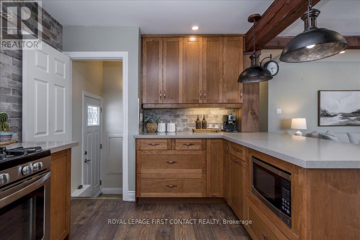 159 Codrington Street, Barrie (Codrington), Ontario  L4M 1R9 - Photo 9 - S12865278