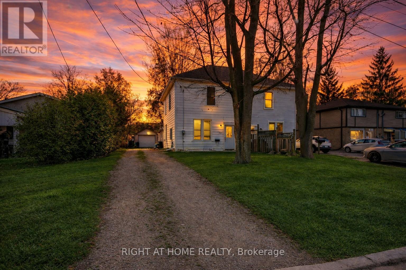 126 POPLAR AVENUE, Halton Hills, Ontario