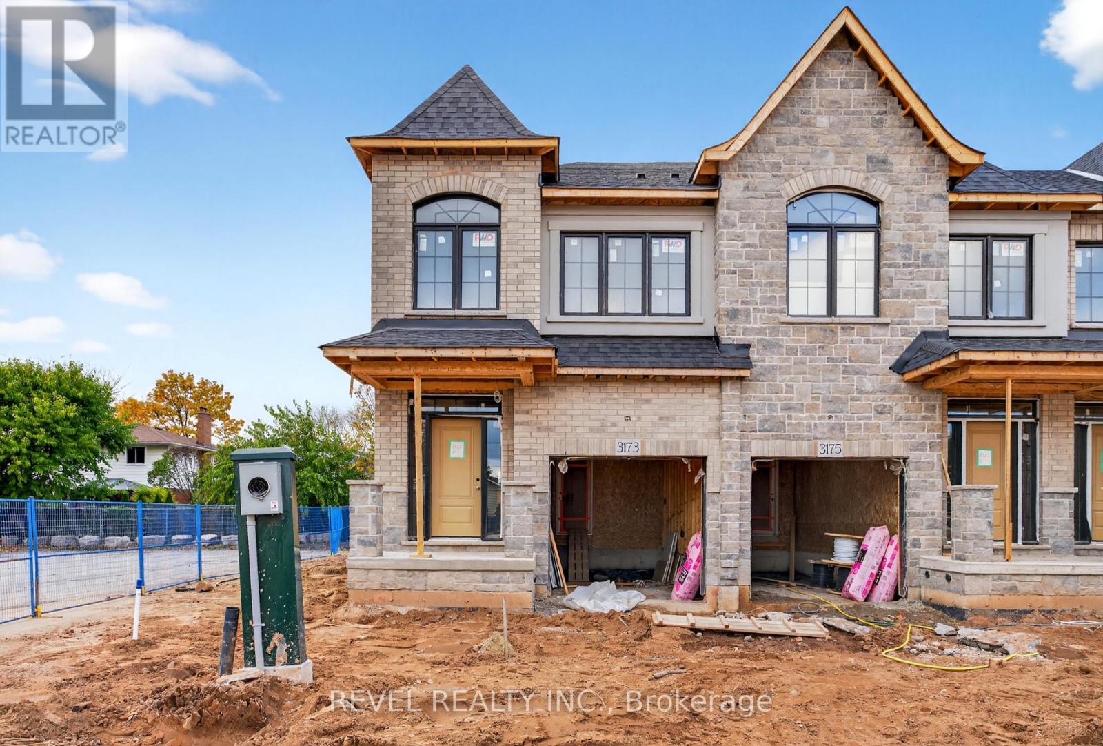 1 - 600 MAPLEHILL DRIVE, Burlington, Ontario