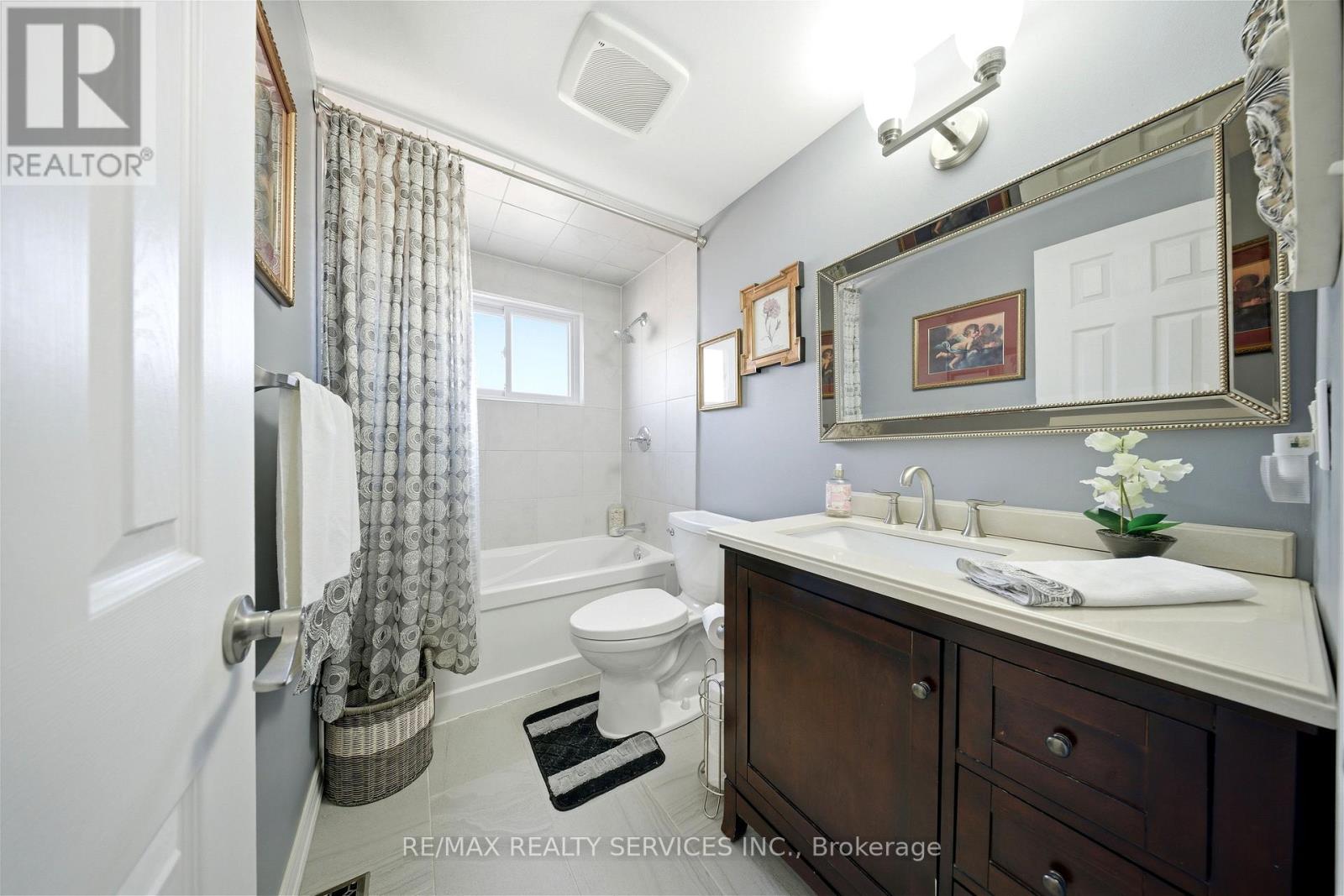 8 Edwin Drive, Brampton, Ontario  L6Y 1A1 - Photo 23 - W12865378