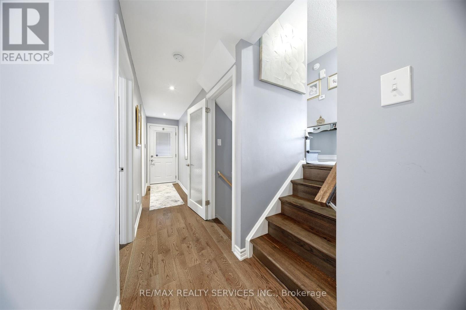 8 Edwin Drive, Brampton, Ontario  L6Y 1A1 - Photo 26 - W12865378