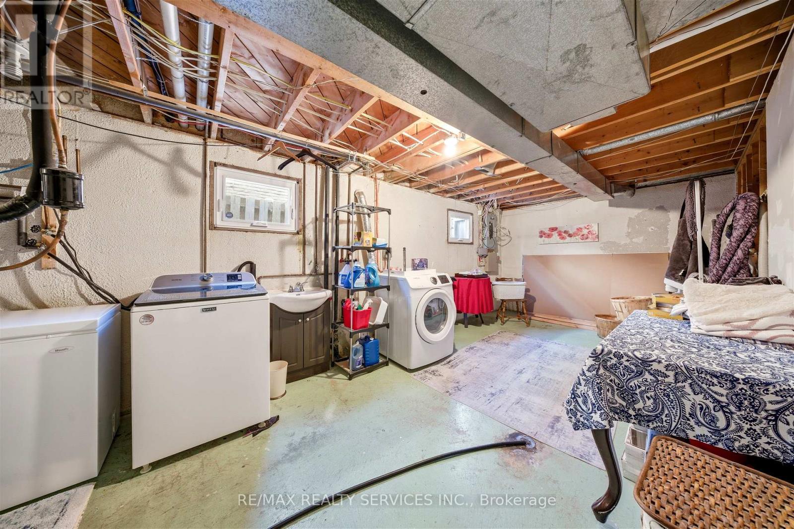 8 Edwin Drive, Brampton, Ontario  L6Y 1A1 - Photo 38 - W12865378