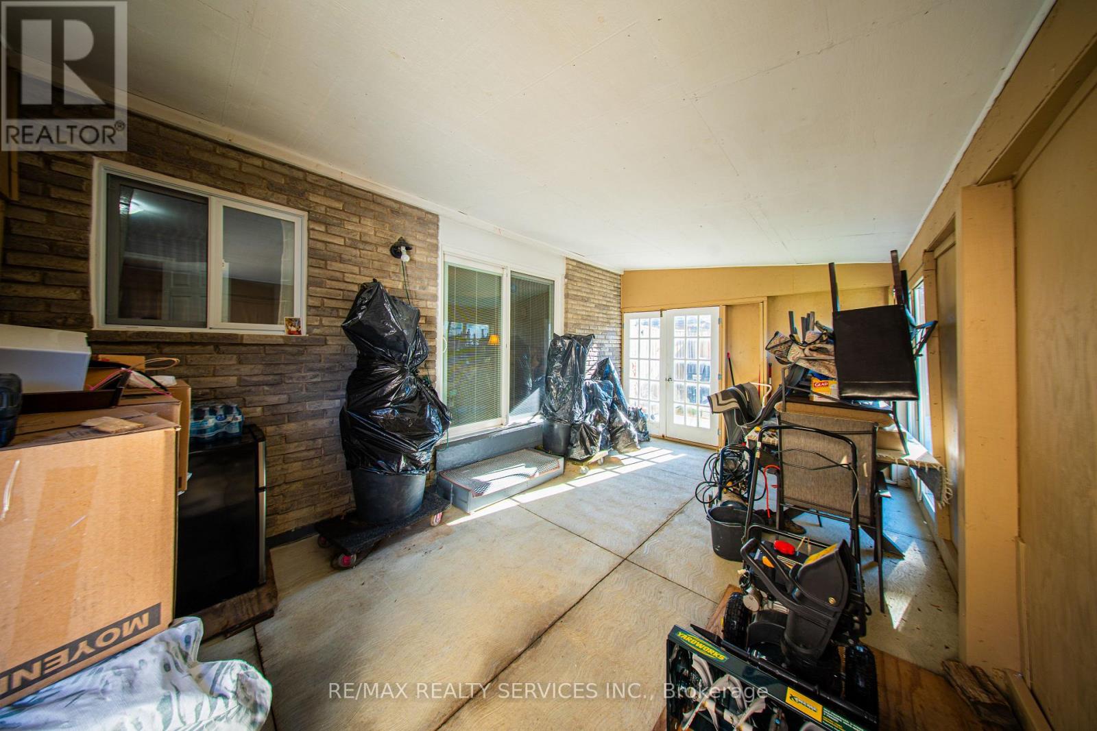 8 Edwin Drive, Brampton, Ontario  L6Y 1A1 - Photo 39 - W12865378