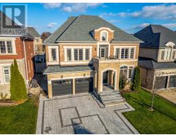 67 ROYAL WEST DRIVE, Brampton, Ontario
