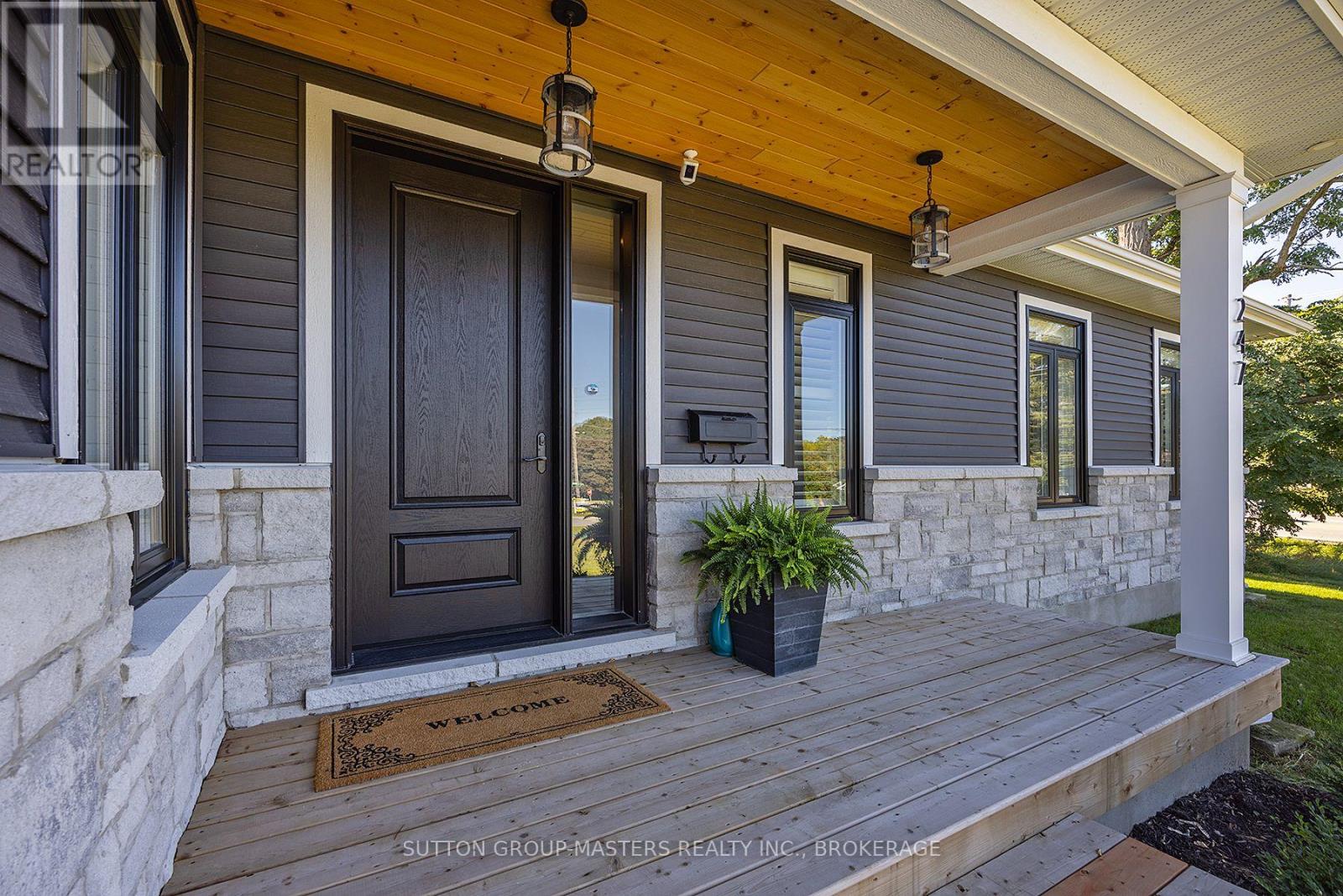 247 Arnold Street, Kingston (City Northwest), Ontario  K7M 3L7 - Photo 3 - X12865736