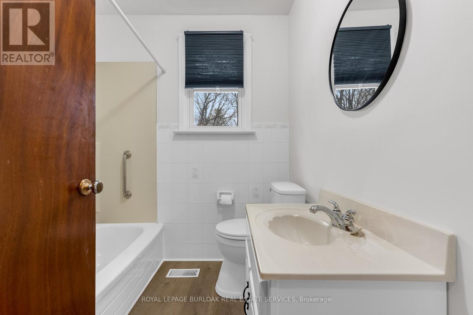 64 Locks Road, Brantford, Ontario  N3S 6Y9 - Photo 11 - X12865274