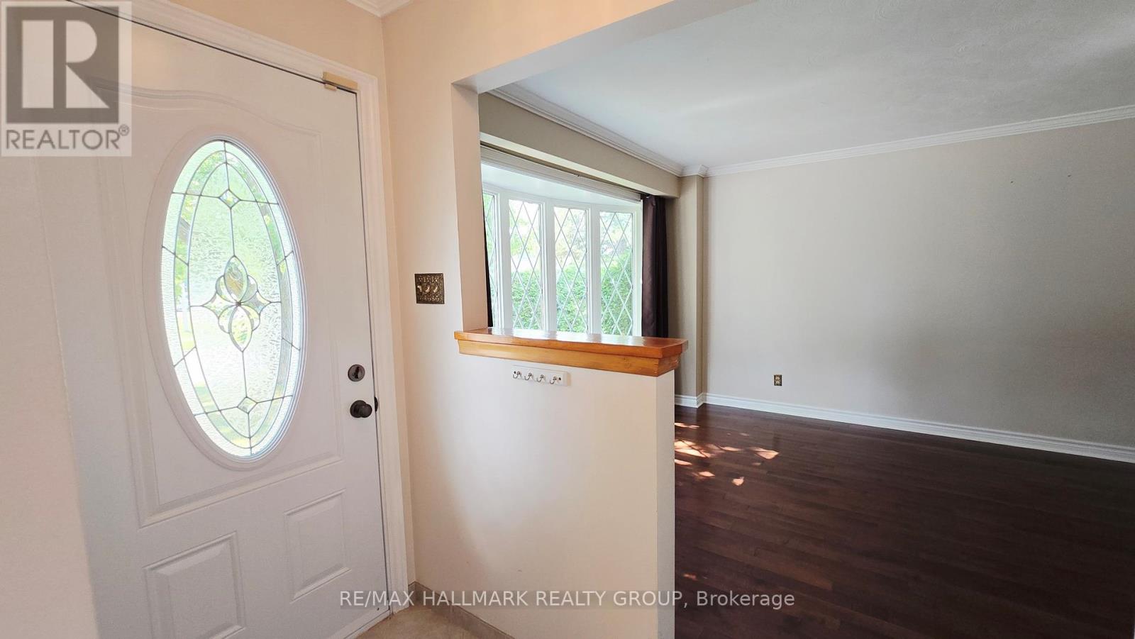 38 Hadley Circle, Ottawa, Ontario  K2H 6N9 - Photo 18 - X12865656