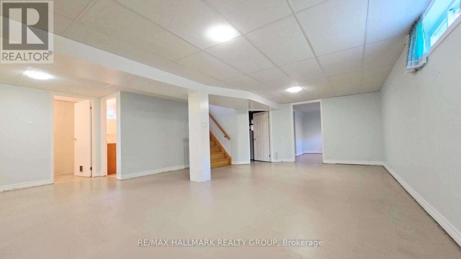 38 Hadley Circle, Ottawa, Ontario  K2H 6N9 - Photo 24 - X12865656