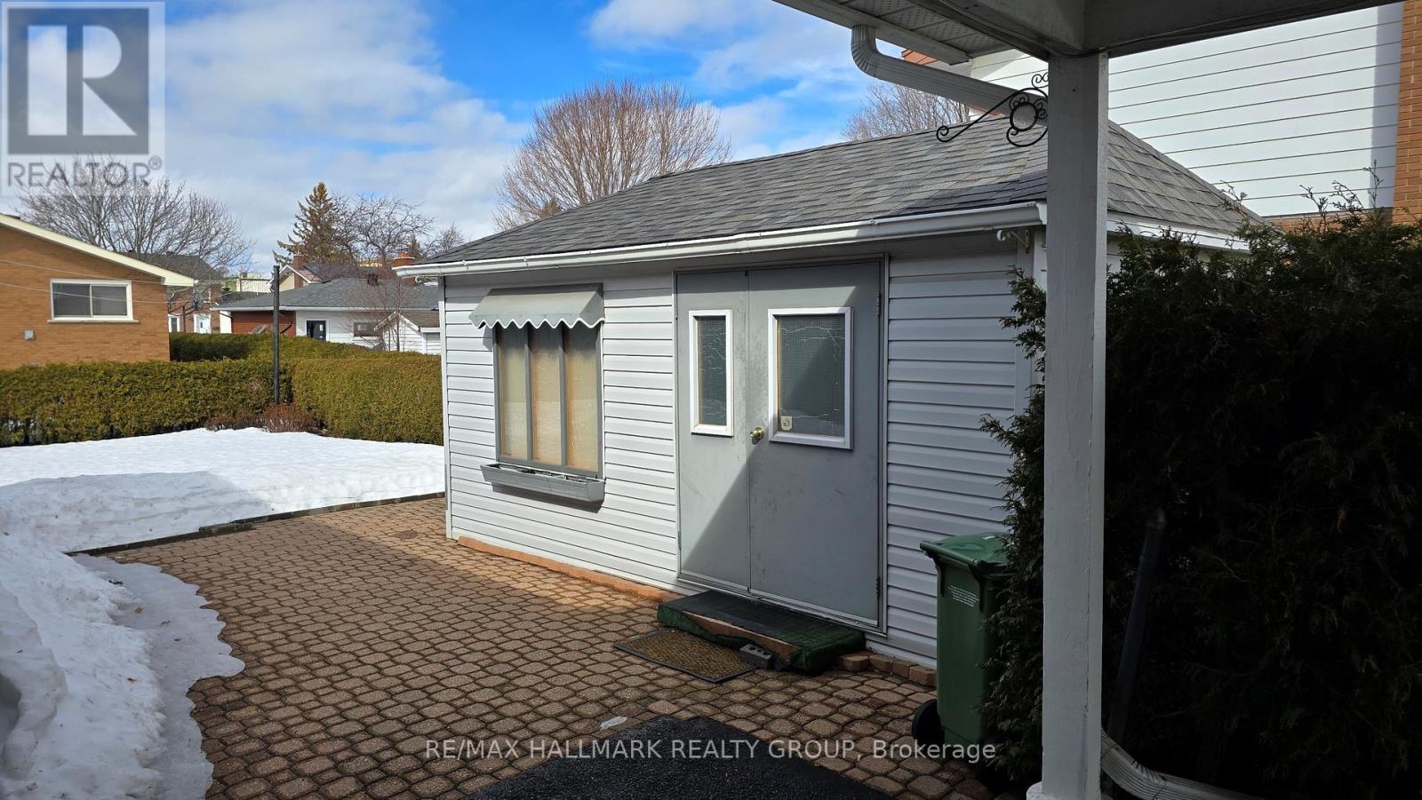 38 Hadley Circle, Ottawa, Ontario  K2H 6N9 - Photo 31 - X12865656