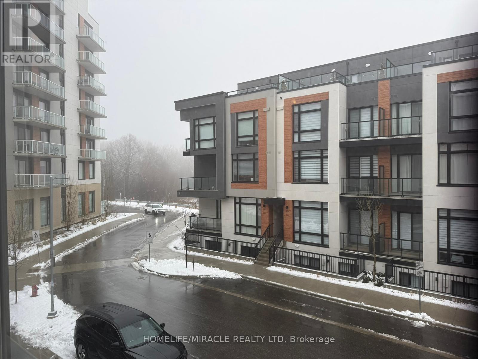 924 - 2 Steckley House Lane, Richmond Hill, Ontario  L4S 0N4 - Photo 16 - N12827636