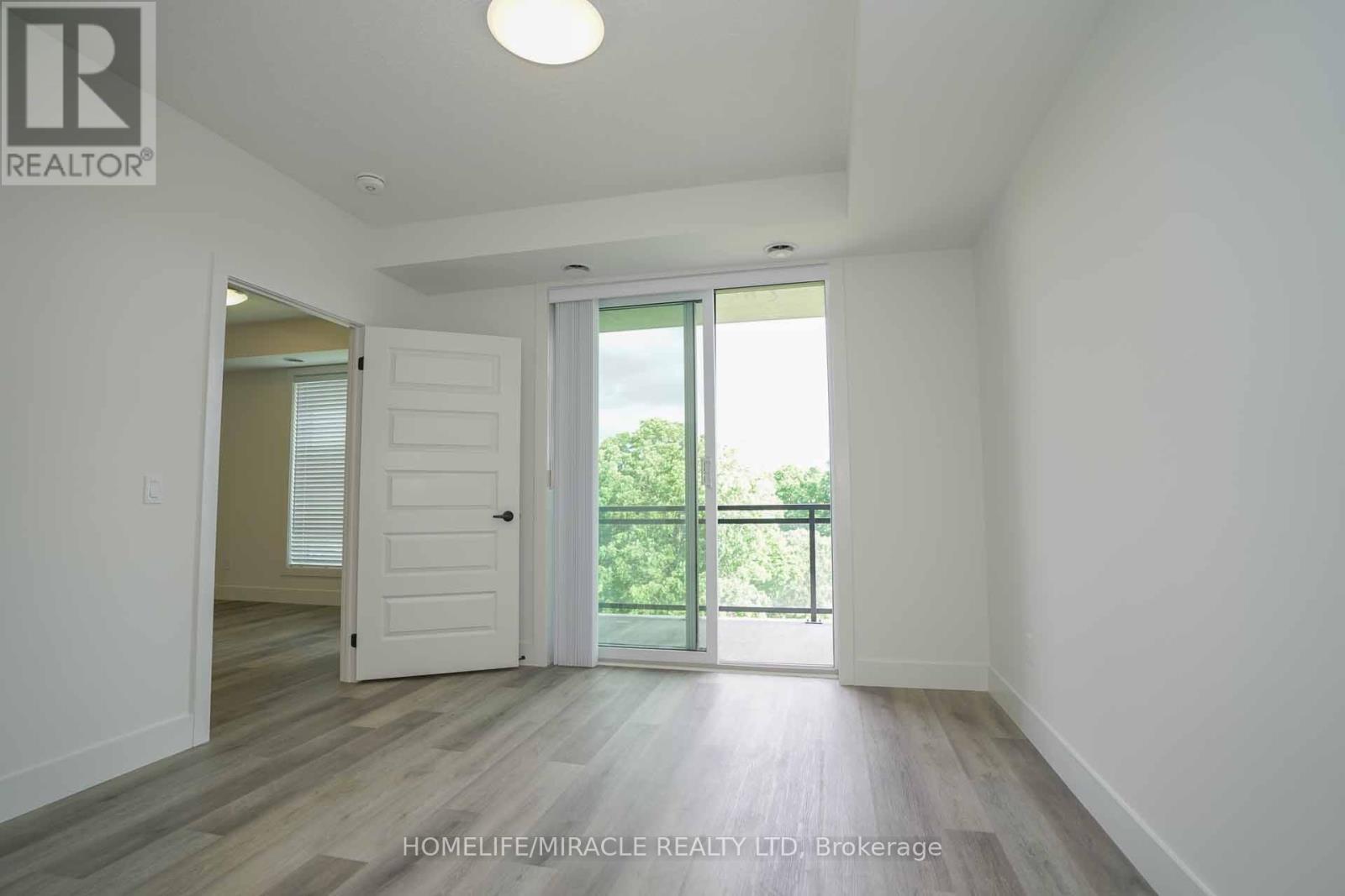 604 - 107 Roger Street, Waterloo, Ontario  N2J 0G3 - Photo 15 - X12763298