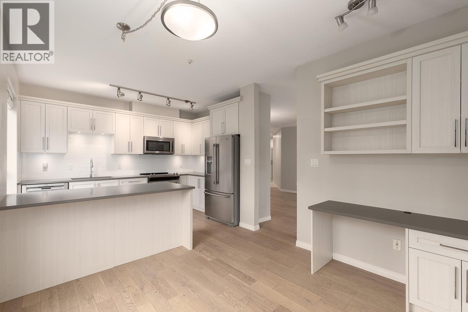 144 3098 Guildford Way, Coquitlam, British Columbia  V3B 7W8 - Photo 9 - R3097971