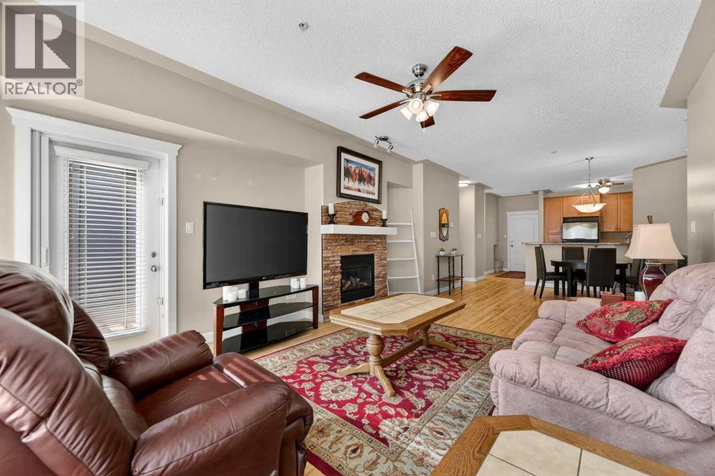 211, 20 Discovery Ridge Close Sw, Calgary, Alberta  T3H 5X4 - Photo 1 - A2285520